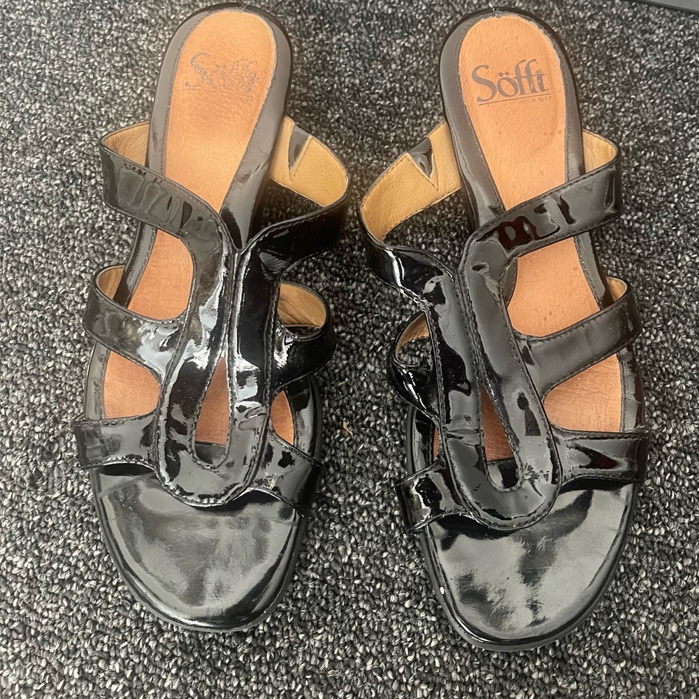 Sofft Black Strappy Sandals